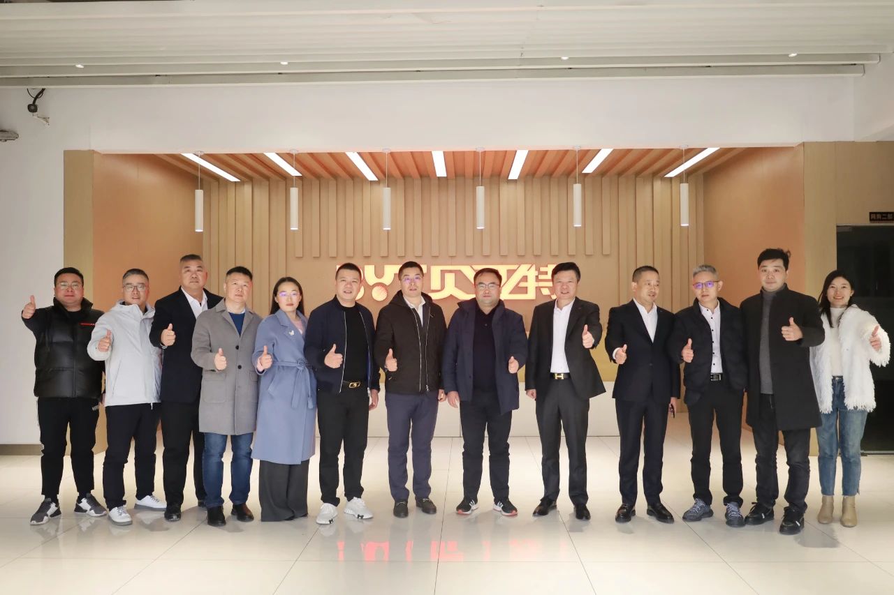 苏州市盐城商会会长颜章健带队到副会长单位常熟市贝亚特商业设备有限公司进行考察交流